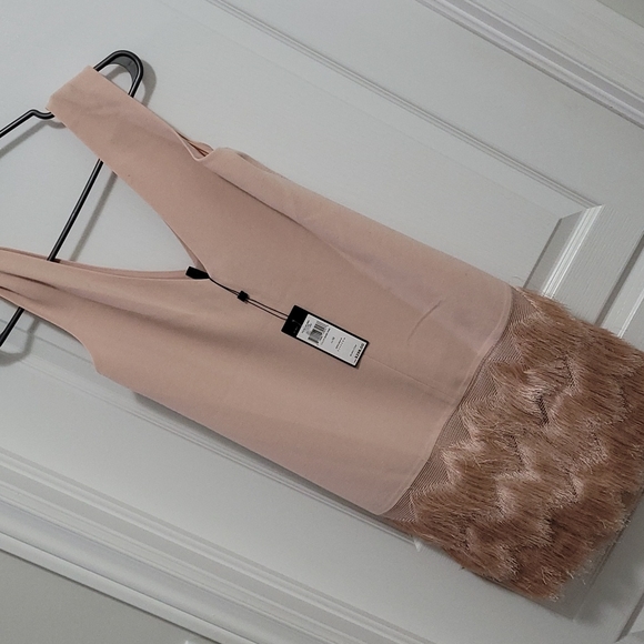 BCBG pink mini with fringe - Picture 5 of 6